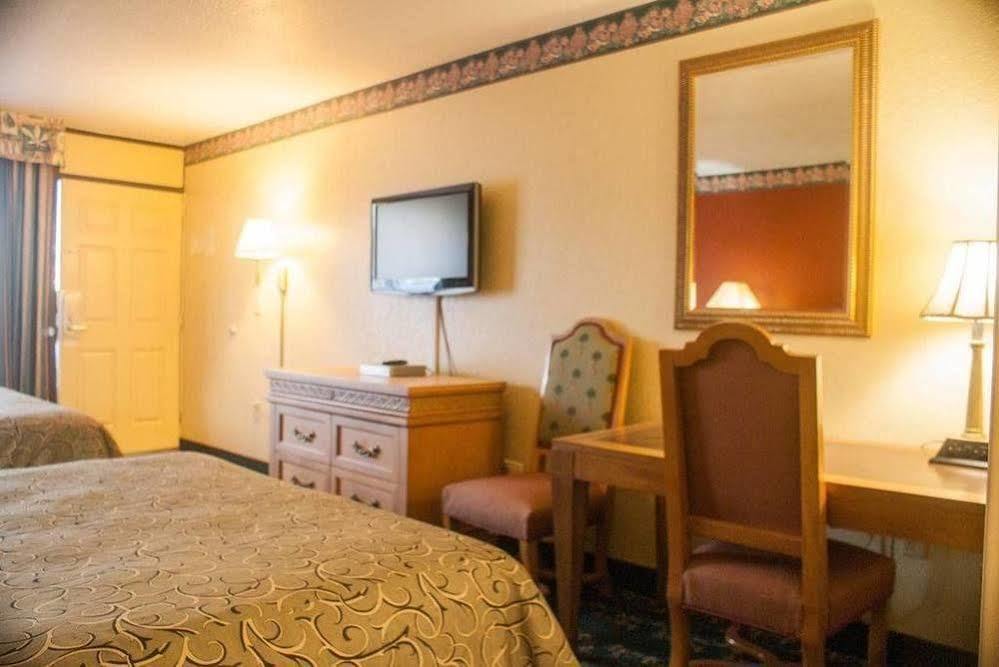 Polynesian Inn เซนต์คลาวด์ ภายนอก รูปภาพ